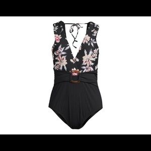 Time and Tru Women's Cut Out One Piece Swimsuit M